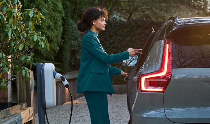 Leasing an electric vehicle