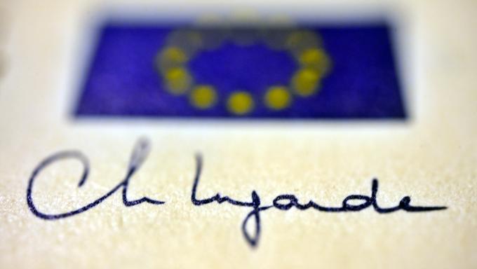 close-up detail of a 50 euro banknote with the signature of Christine Lagarde president of the European Central Bank
